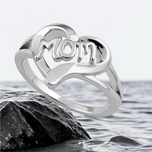 Silver Heart 'Mom' Ring, Mothers Day Gift, Silver Heart Mom Gift, Sz 5